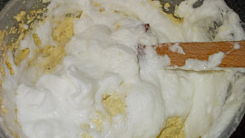 Meruňkovo - perníkový tvarožník