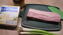 Mini šátečky se slaninou a Hermelínem