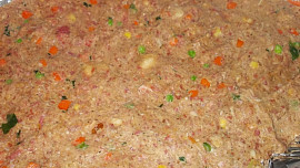 Mozaiková  sekaná,  plněná mozzarellou a anglickou slaninou