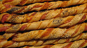 Pizza tyčinky z kynutého těsta