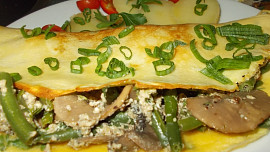 Slané palačinky s fazolkovo-houbovou náplní