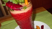 Štáva z řapíkatého celeru, mrkve, ředkve a červené řepy