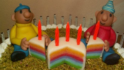Tříbarevný dort s mascarpone krémem (Pat a Mat)