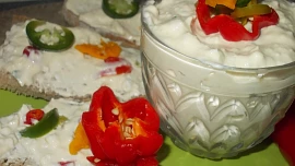 Vaječná pomazánka s chilli papričkama ( aneb  pálí, pálí, pálí )