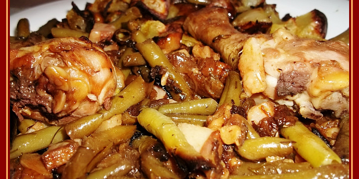 Vypečené fazolkové kuře na slanině s adžikou (Vypečené fazolkové kuře na slanině s adžikou)