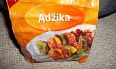 Vypečené fazolkové kuře na slanině s adžikou (koření Adžika...)