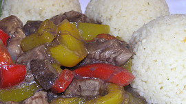 Zlaté prase se zeleninou a kuskusem