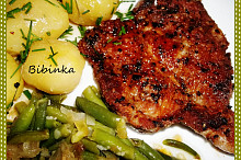 Zlatý krkovičkový steak s fazolkama