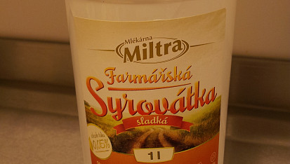 Banánovo-syrovátkový nápoj