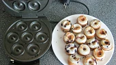 Borůvkové Donuts - Donut maker
