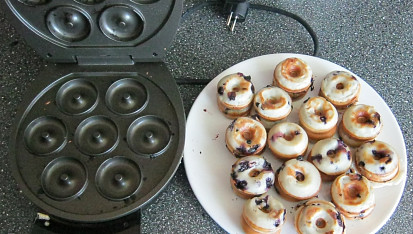 Borůvkové Donuts - Donut maker