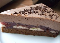 Čokoládovo-jahodový dort