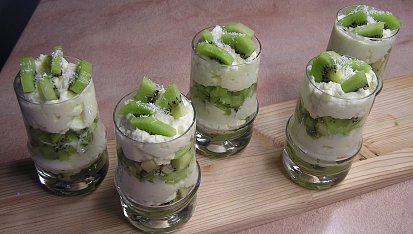 Kiwi pohár s tvarohem
