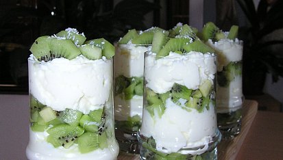 Kiwi pohár s tvarohem