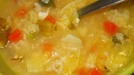 Kapustová polévka  s ovesnými vločkami