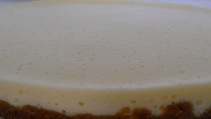 Lehoučký mandlový cheesecake