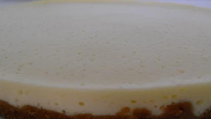 Lehoučký mandlový cheesecake