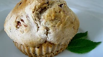 Malinovo-čokoládové muffiny bez lepku, mléka a vajec