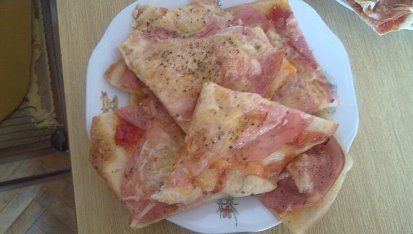 Domácí pizza II., šunkovo-sýrová