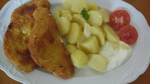 Patizonřízky s česnekem a bílým jogurtem