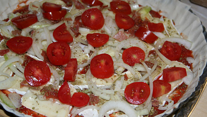 Pizza koláč, první patro...
