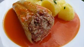 Plněné papriky v tomatové lázni