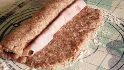Sekaná s cuketou v šunce