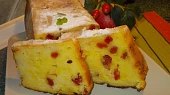 Tvarohový biskupský chlebíček s třešněmi a mandarinkami