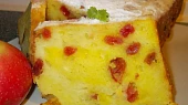 Tvarohový biskupský chlebíček s třešněmi a mandarinkami