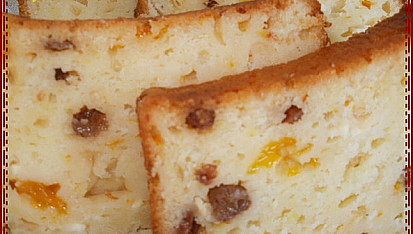 Tvarohový biskupský chlebíček s třešněmi a mandarinkami