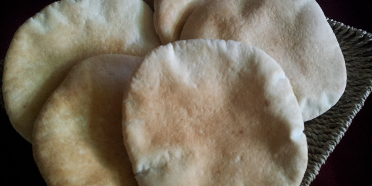 Arabský pita chléb