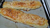 Broskvovočokoládový štrúdl (pečeme asi 30 minut)