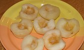 Brusinkovo-ořechová jablíčka v piškotu (Chadící se jablka)