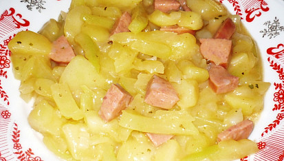 Cuketový buřtguláš