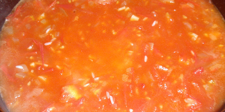 Cuketový gratin (rajčatová smes s rýží zalitá vodou)