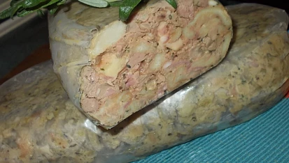 "Delikatesa" z několika druhů jater a hub
