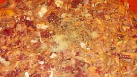 "Delikatesa" z několika druhů jater a hub