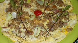 "Delikatesa" z několika druhů jater a hub