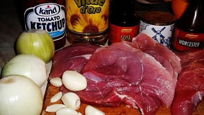 Delikatesní vepřové plátky se zálivkou, suroviny...