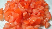 Filé alla pizzaiola, Rajčata pak nakrájíme na malé kousky