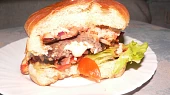 Hamburger   "JUICY LUCY"