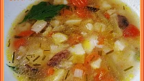Houbovka s cuketou a krupičkou