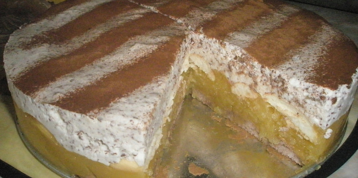 Jablečný dortík se skořicovou pěnou - nepečený