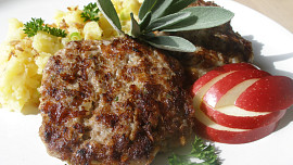 Karbanátky s jablkem a šalvějí