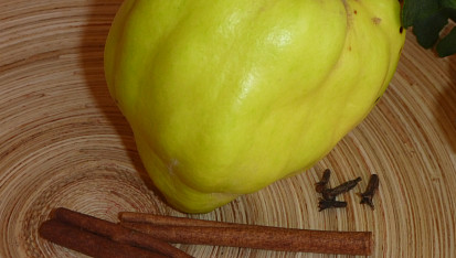 Kdoulový kompot čerstvý a zavařenina