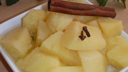 Kdoulový kompot čerstvý a zavařenina
