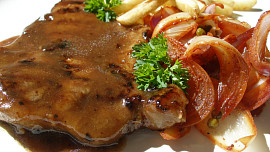 Krkovička v povidlové marinádě