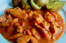 Kuřecí Tandori Masala na cibuli s kapií