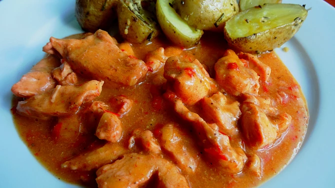 Kuřecí Tandori Masala na cibuli s kapií, Kuřecí Tandori Masala na cibuli s kapií