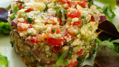 Kuskusový salát - tabbouleh